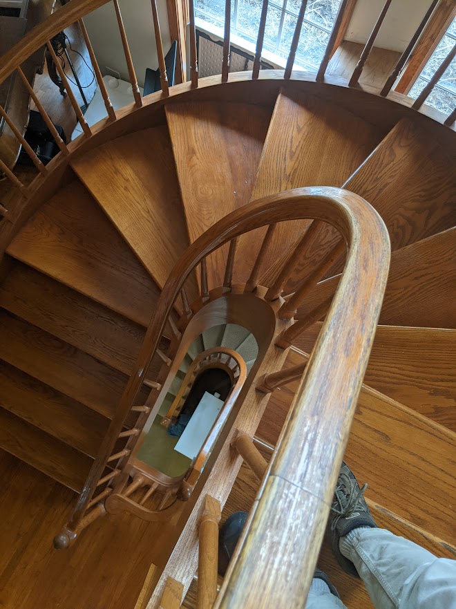 SpiralStaircase02.jpg